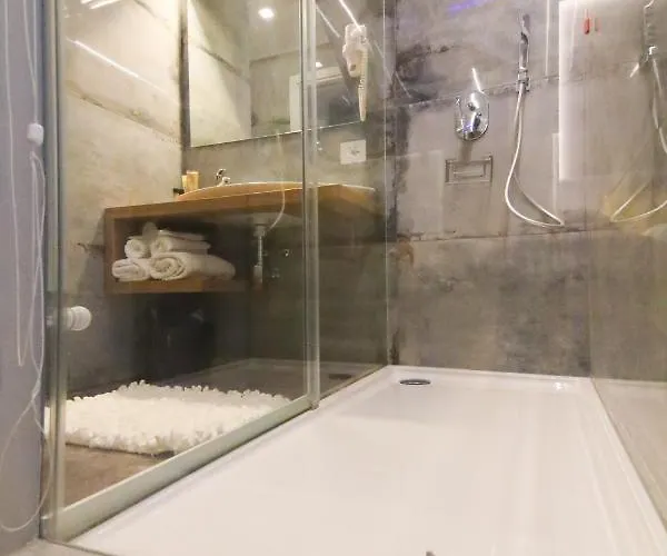 J Luxury Apartamento *