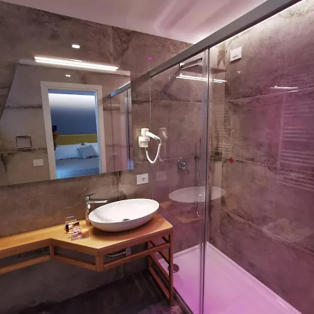J Luxury Tropea