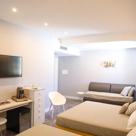 J Luxury Apartment *