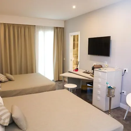 J Luxury Apartment Tropea