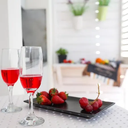 J Luxury Apartment Tropea