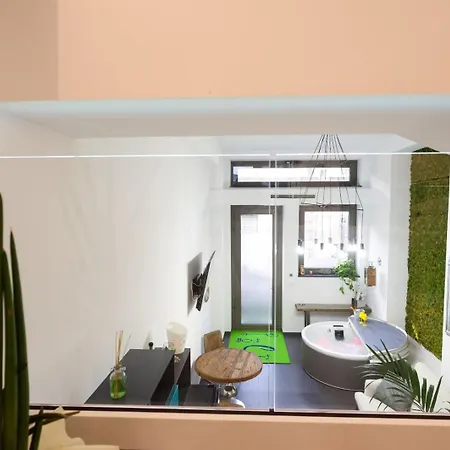 J Luxury Appartamento *